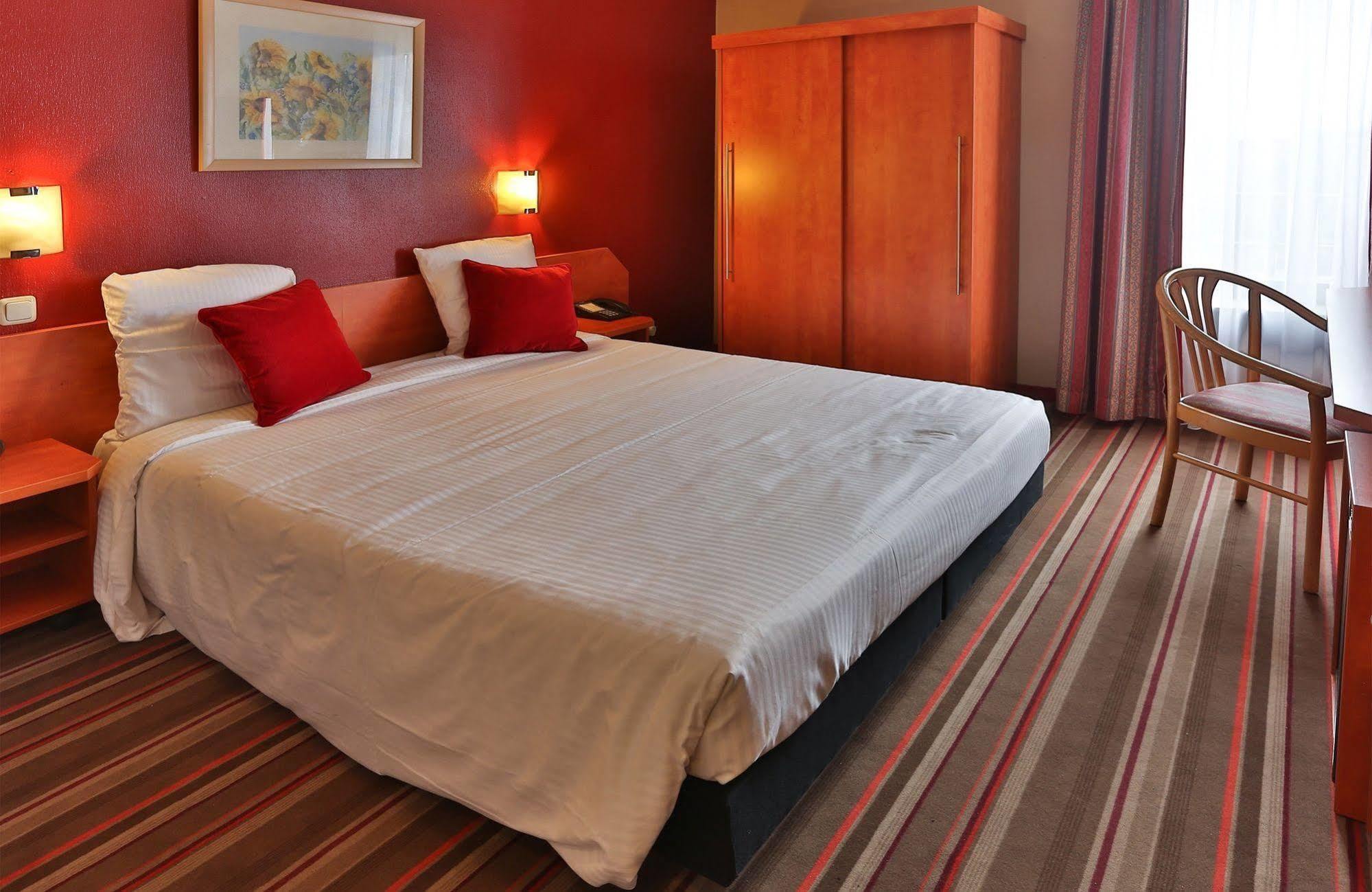 Hotel Charleroi Business Dış mekan fotoğraf