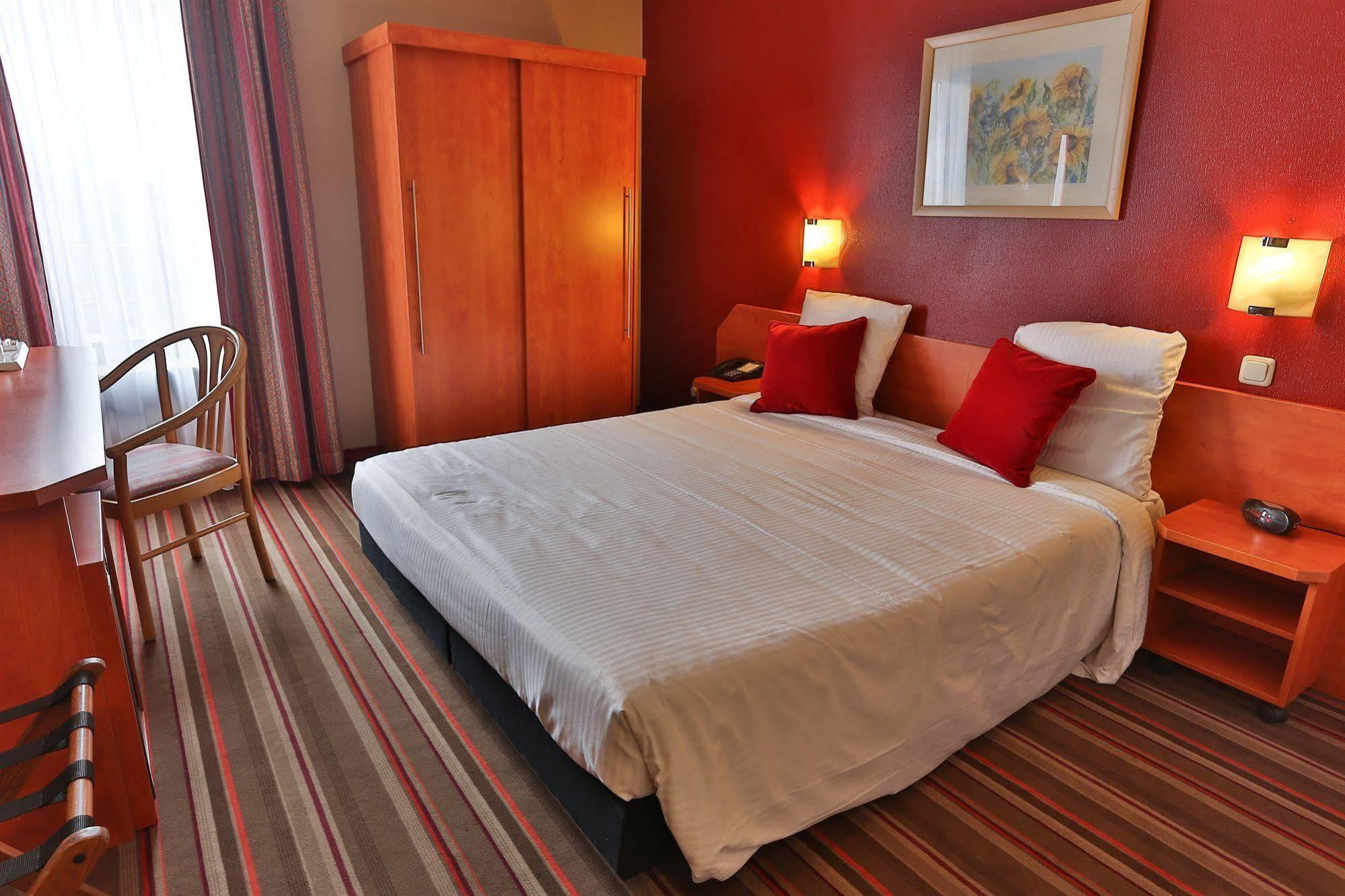 Hotel Charleroi Business Dış mekan fotoğraf